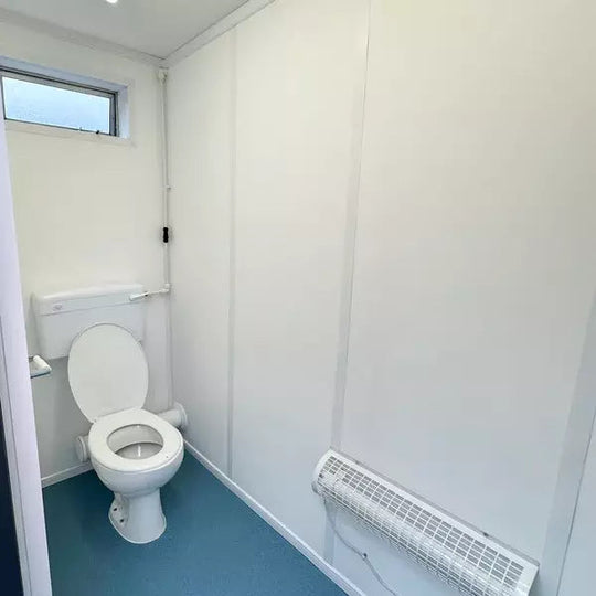 Bloque de sanitarios 3 + 1 4,8 x 2,7 m