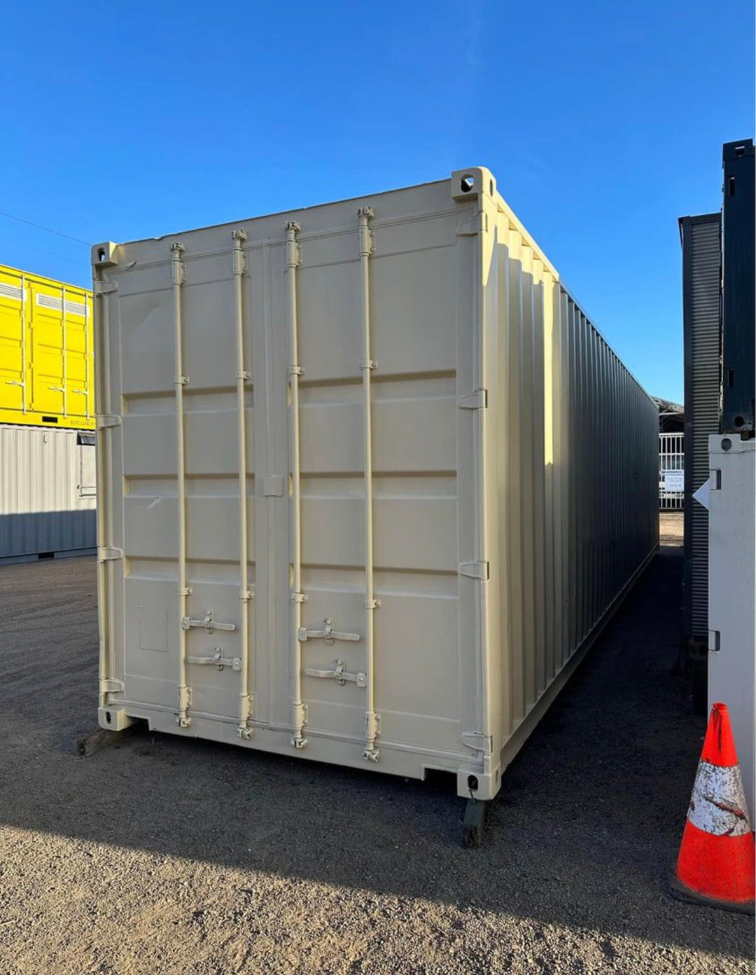 40′ X 8′ Pies Contenedor Con Rolling